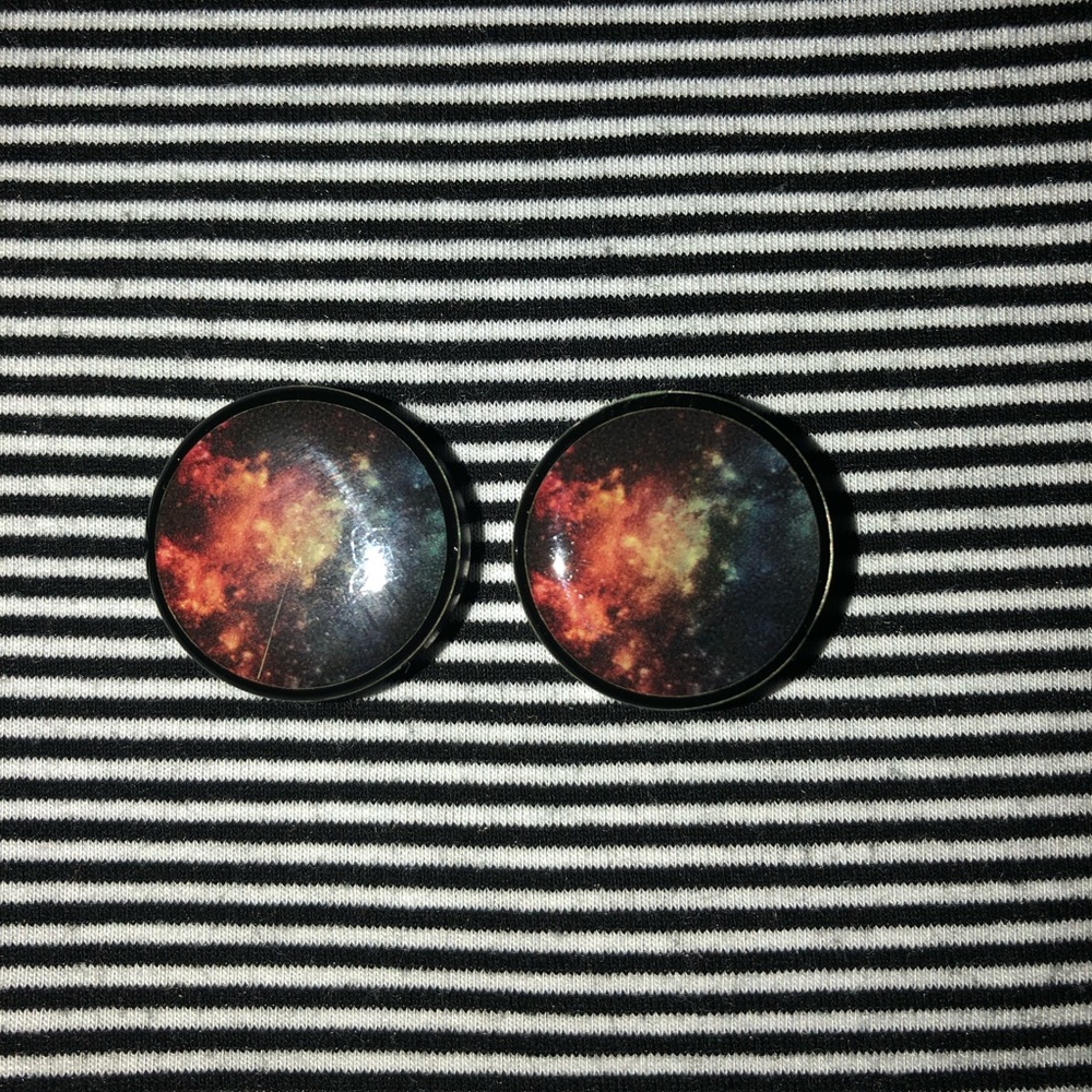 Galaxy plugs